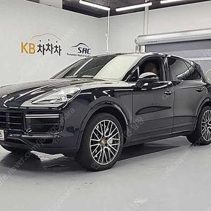 검정색 포르쉐 카이엔 중고 포르쉐 중고 4.0 터보 중고차 리스구매 32,358 km
