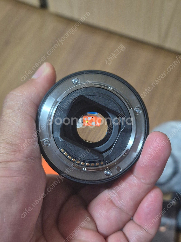소니 20g 1.8 렌즈 팝니다--2