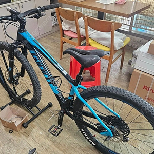 자이언트 카본 MTB 산악자전거