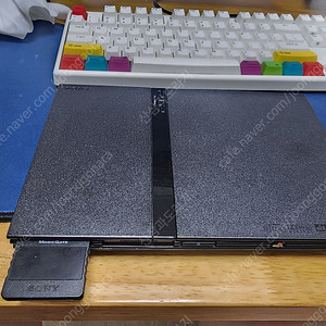ps2 슬림 상태 좋은 거 팝니다. 7700번. 알시디 2장 증정