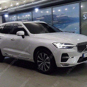 13,947 km 볼보 XC60 중고 볼보 중고차 B5 AWD 얼티메이트 브라이트 최저가 중고차 당일 출고 흰색