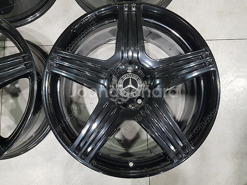 [판매]19인치 순정정품(중고)휠 벤츠 CLS 63 A...--2