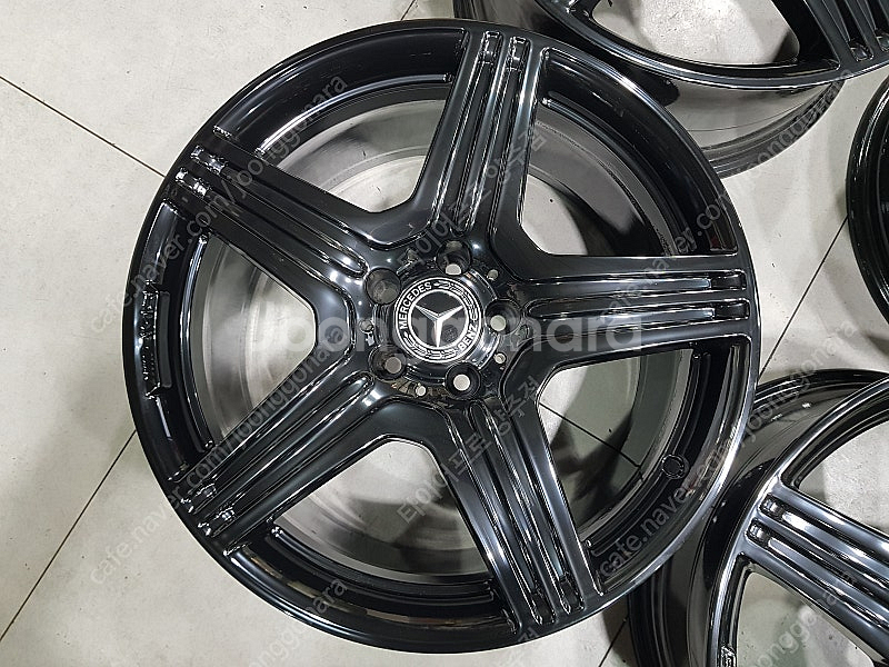 [판매]19인치 순정정품(중고)휠 벤츠 CLS 63 A...--4