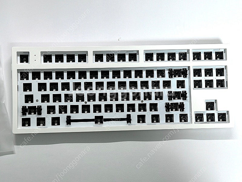 MK870 화이트 유무선 키보드 베어본--0