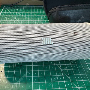 JBL flip 2
