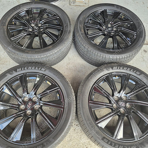 (판매)현대 팰리세이드 튜익스 20인치 다크스퍼터링 무기스 A급 245/50R20 130만 대전