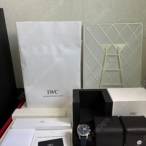 IWC 파일럿 크로노그래프 신형 청판시계 풀박스 판매
