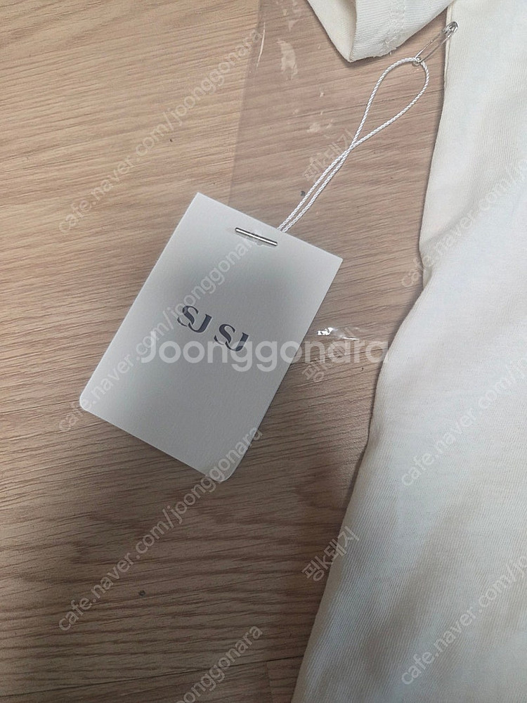 sjsj 25년 린넨 블렌드 시퀸 레터링 여름반팔티 품절된 새상품판매--6