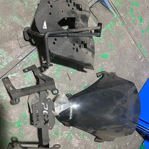 pcx125 리다이.순정스크린.브라켓 일괄팝니다.