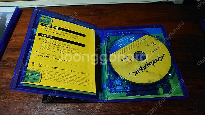 플스4 ps4 사이버펑크(택배비포함,네이버페이가능)--0