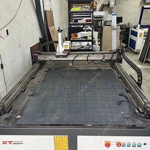 대면적 파이버 레이져 마킹기 30w 사이즈 1300*900mm 판매합니다