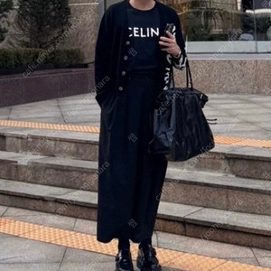 신상 프라다 가죽토트백 급매합니다. 강추