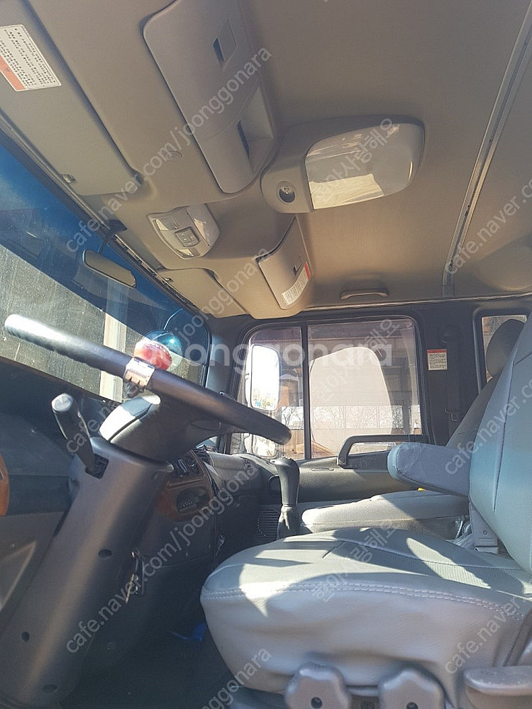 현대5톤카고 초장축 6m25 (쓰리축) 앞축(귀한매물) 2007년 235마력 특aa급 팝니다.--8