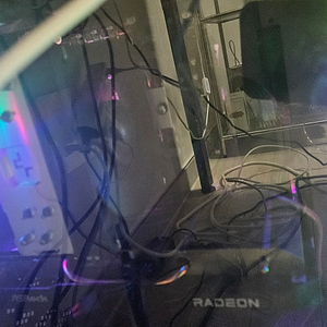 Rx6600 팝니다.