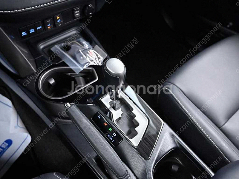 토요타 라브4 25 4WD 하이브리드 중고차 판매합니다...--8
