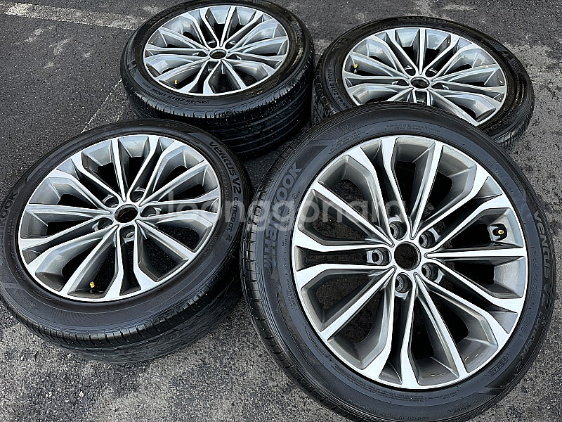 제네시스 DH 18인치 순정 휠타이어 세트 팔아요 245 45 18--0