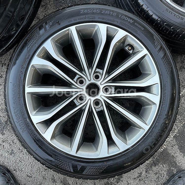 제네시스 DH 18인치 순정 휠타이어 세트 팔아요 245 45 18--4