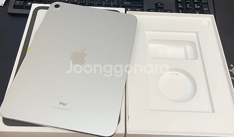 아이패드10세대 실버 WIFI 64GB 배터리100% ...--0