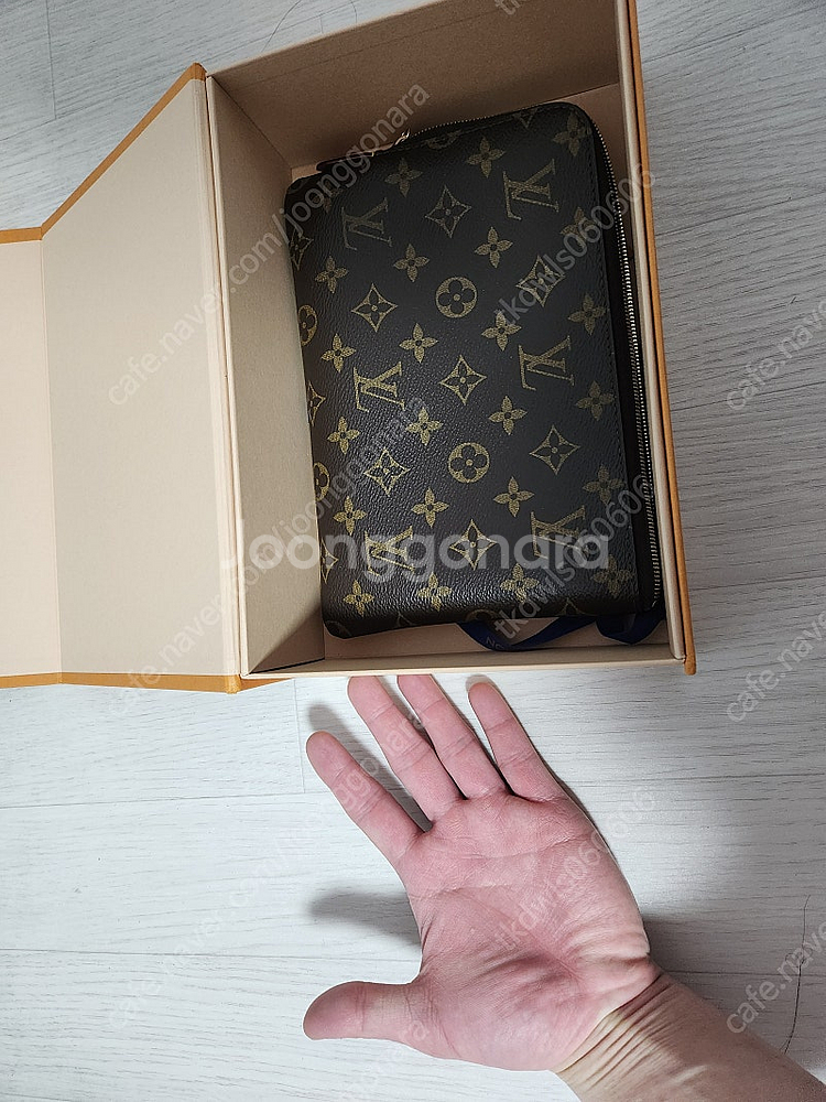 (가격 마지막 다운)정품 루이비통 에튀보야주 M4450...--3