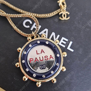 샤넬 La Pausa 목걸이 (bts지민착용)