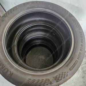 215 50 18 ps71 ev 타이어 판매 합니다