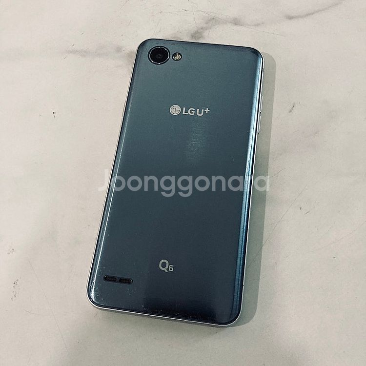 LG 엘지 Q6 블루 무잔상 깔끔한기기 2만원 판매합니...--1