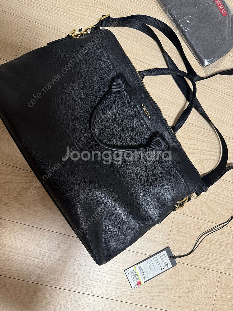 투미 보야져 레더 조앤 랩탑 캐리어 블랙--2