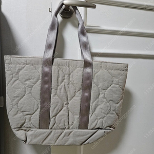 자라 zara 모카 베이지 누빔 가방 숄더백 토트백 새것 반값 택포 15000원