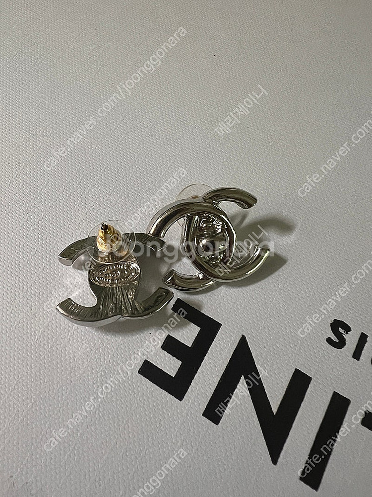 샤넬 패션귀걸이 은침귀걸이 노알러지 은925--8