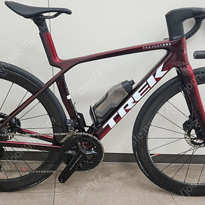 2025 트렉마돈 SLR9 Di2 8세대 프로젝트원 카본 레드스모크
