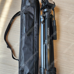yunteng vct-860av 삼각대 , 슬릭 pro 300 헤드 , 빌트록스 jy638n 니콘용 플래시 , 니콘 sb-24 삼성 SEF-42A 올림푸스 FL-36 소니 HVL-