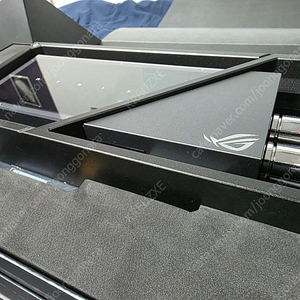 ASUS ROG MATRIX 4090 Platinum (4090 매트릭스 플래티넘) 판매합니다