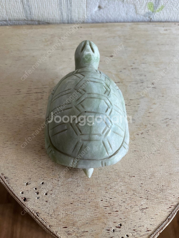 묵직한 옥거북 조형--2