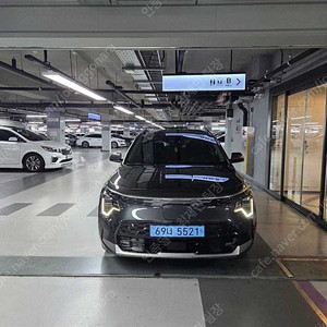 기아 니로 중고 니로 디 올 뉴 니로 중고차 회색 2024년식 55,279km 어스 중고차 할부견적