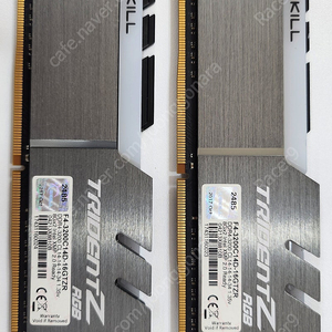 지스킬 트라이던트Z RGB DDR4 3200MHz 16GB 램(8GB x 2개) 판매