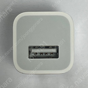 애플 정품 아이폰 충전기(미사용) 팝니다