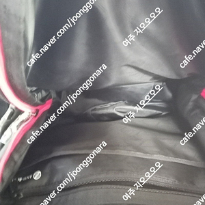 다이나핏 네오 마이티 백팩 28L_Red,e5577 라우터 팝니다백팩 2회착용 상태 a급 24년도 봄쯤 17만원정도 구매/ 6만원 팝니다