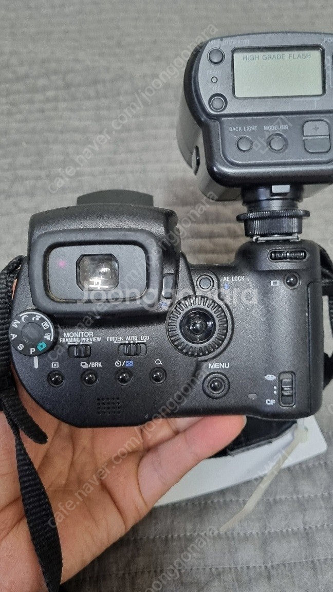 Sony Dsc-R1 하이엔드 빈티지디카판매합니다.--2