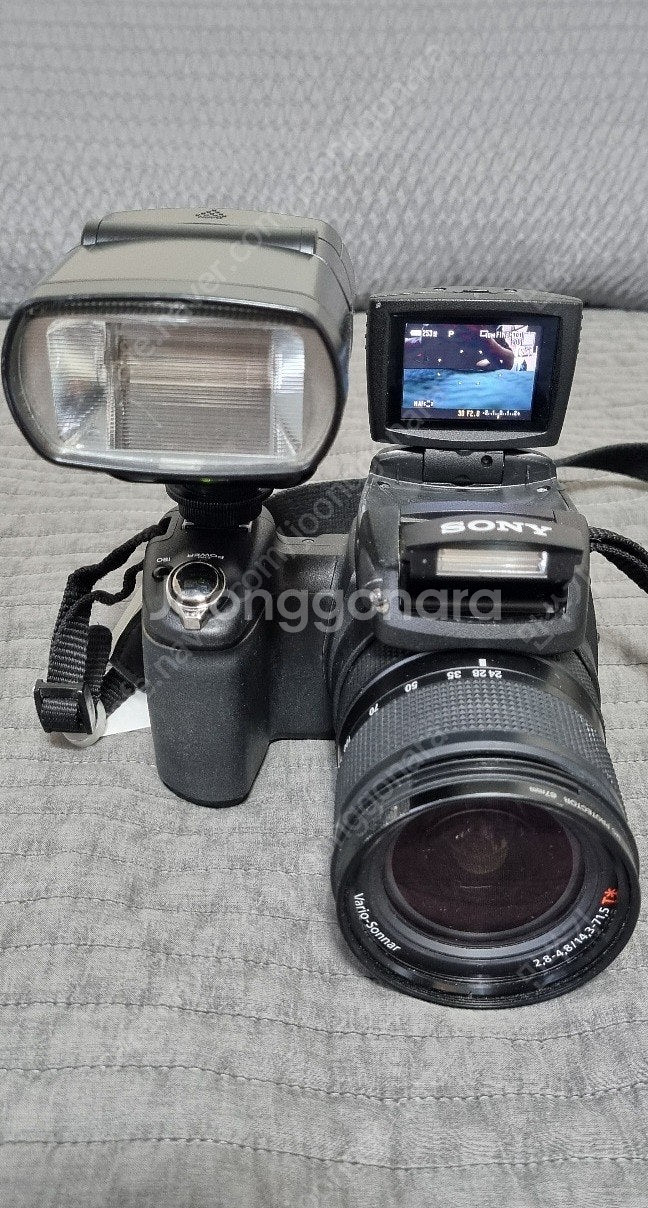 Sony Dsc-R1 하이엔드 빈티지디카판매합니다.--4