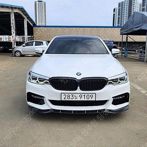 BMW 5시리즈 중고 BMW 530i 중고 5시리즈 중고차 흰색 2018년식 530i xDrive M 스포츠 플러스 수원중고차