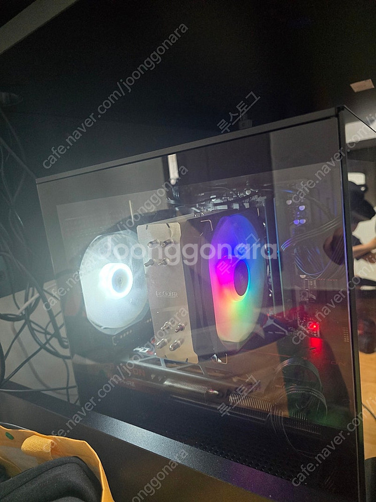 고사양 7500F + RX 7700XT 게이밍PC 판매...--0
