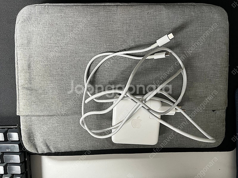 맥북 프로 m1 (2020) 16gb / 512gb--5