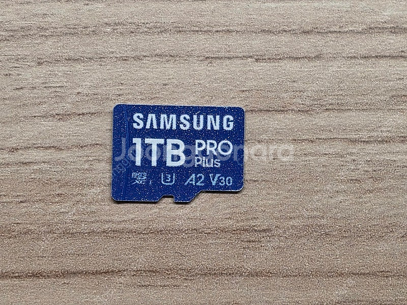 삼성 마이크로 SD카드 프로 플러스 1TB 판매합니다.--0