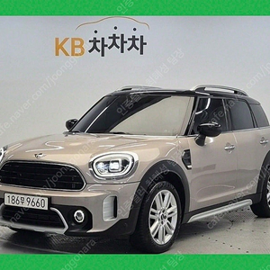 미니 컨트리맨 중고 컨트리맨 진주색 2022년식 22,500km 1.5 클래식 플러스 수원중고차