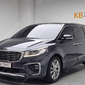 더뉴 카니발 중고 가격 중고 카니발 회색 2019년식 80,000km 디젤 7인승 리무진 프레지던트 중고차카페