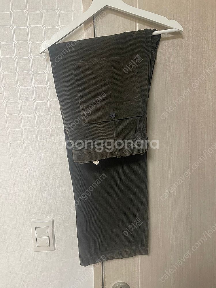 도큐먼트 카키 코듀로이 팬츠 L--2