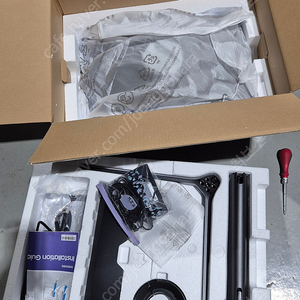 삼성 오디세이 G7 C27G75TQSK 240Hz QHD 27인치 VA패널 중고 모니터 팝니다