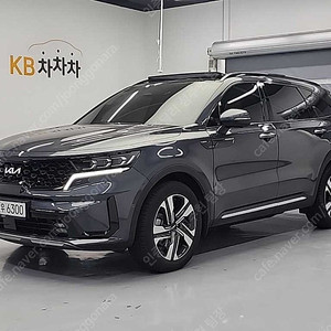 쏘렌토 중고 가격 쏘렌토 하이브리드 중고 쏘렌토 중고차 회색 2023년식 14,724km HEV 1.6 2WD 그래비티 중고차 구매