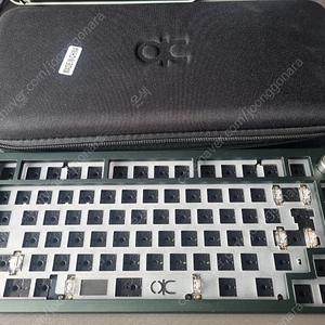 QK75 다크크린 키보드