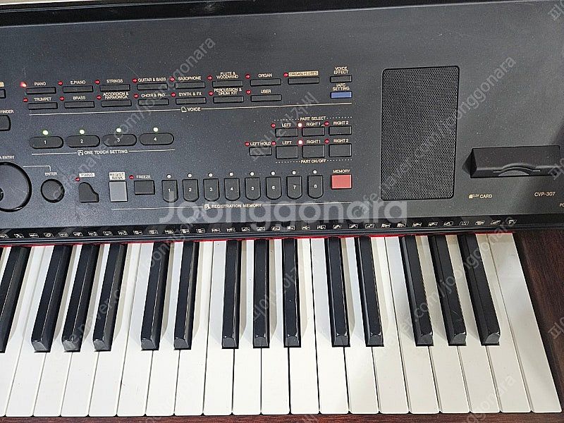 전문가용 야마하디지털피아노 CVP-307--3
